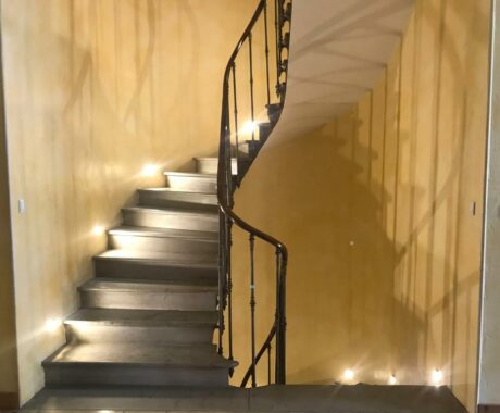 staircase at the bed and breakfast maison la vie est belle