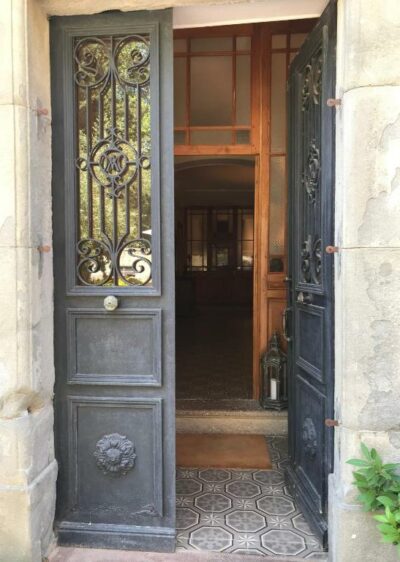 garden entrance at the bed and breakfast maison la vie est belle garden entrance at the bed and breakfast maison la vie est belle